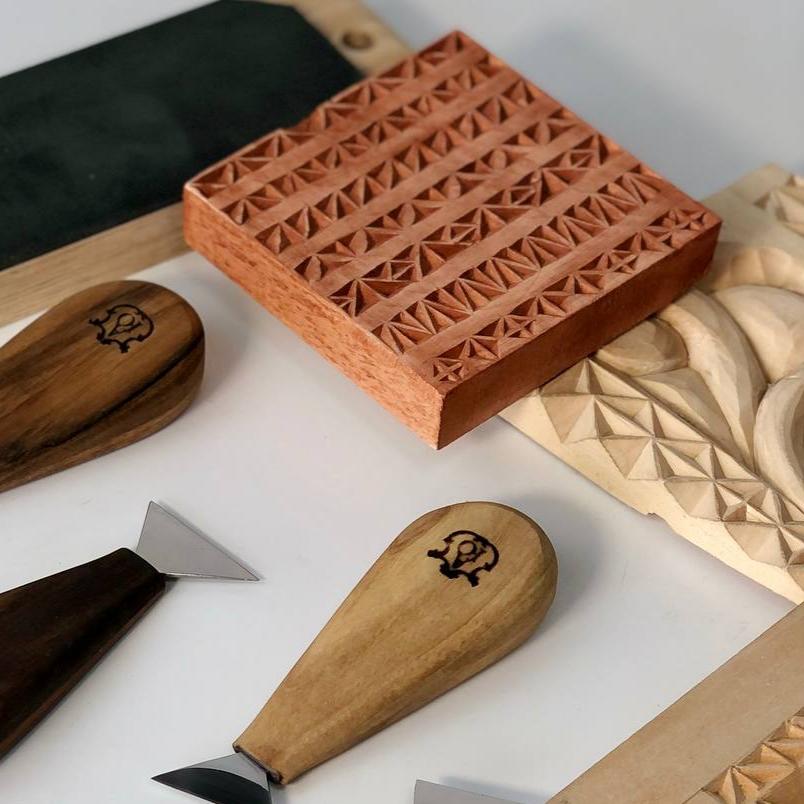 Training basswood board 10*10*2cm for carving, decoration, scrapbooking