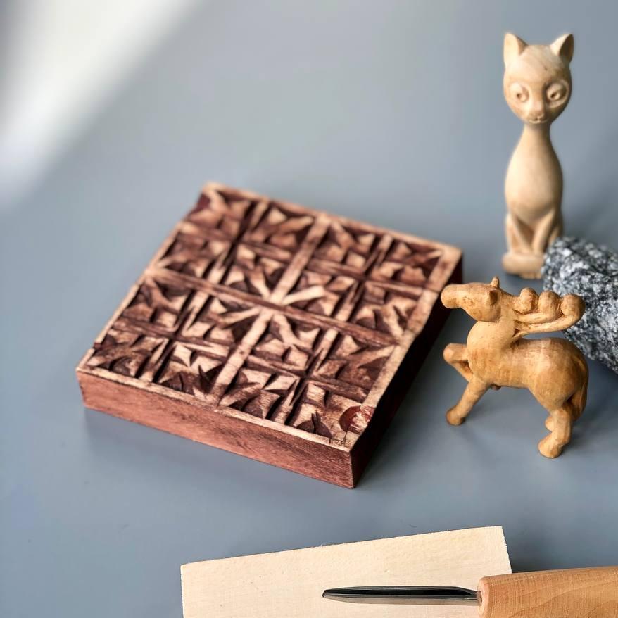Training basswood board 10*10*2cm for carving, decoration, scrapbooking