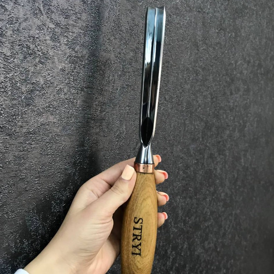 Large sculpture chisel, V-tool 90 degrees, Heavy-duty gouge STRYI Profi, V-parting chisel, Carpentry tool, Making furniture