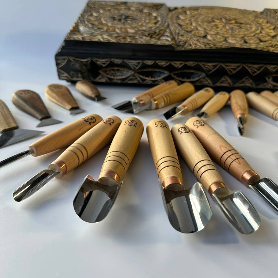 Woodcarving tools set 30pcs STRYI-AY, full completed set for volumetric chip carving