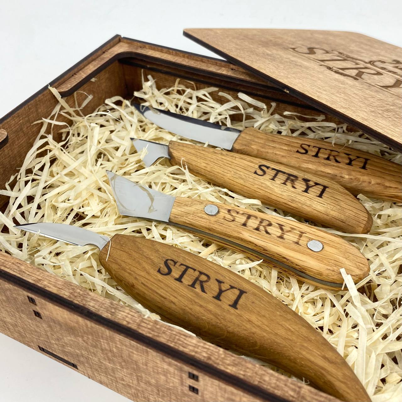 Knives set STRYI Profi 4 pcs for whittling and detailed carving